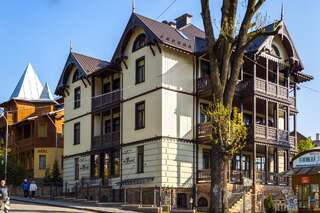 Отель Villa Mozart Трускавец-0